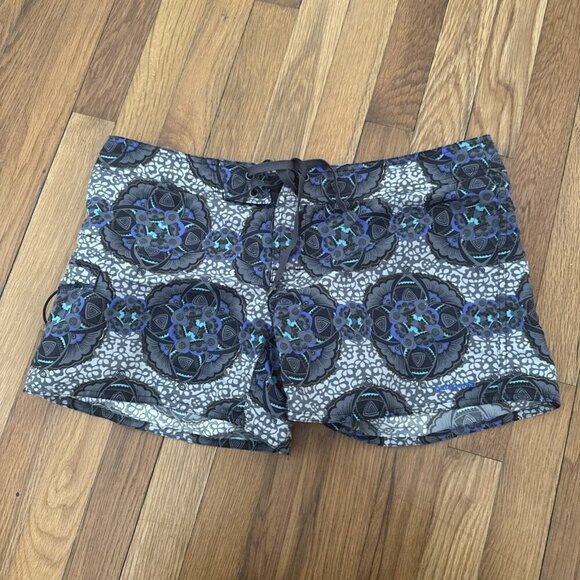 Patagonia Pants - Patagonia Wavefarer Board Shorts Women's Swim Gray Tribal Size 10
